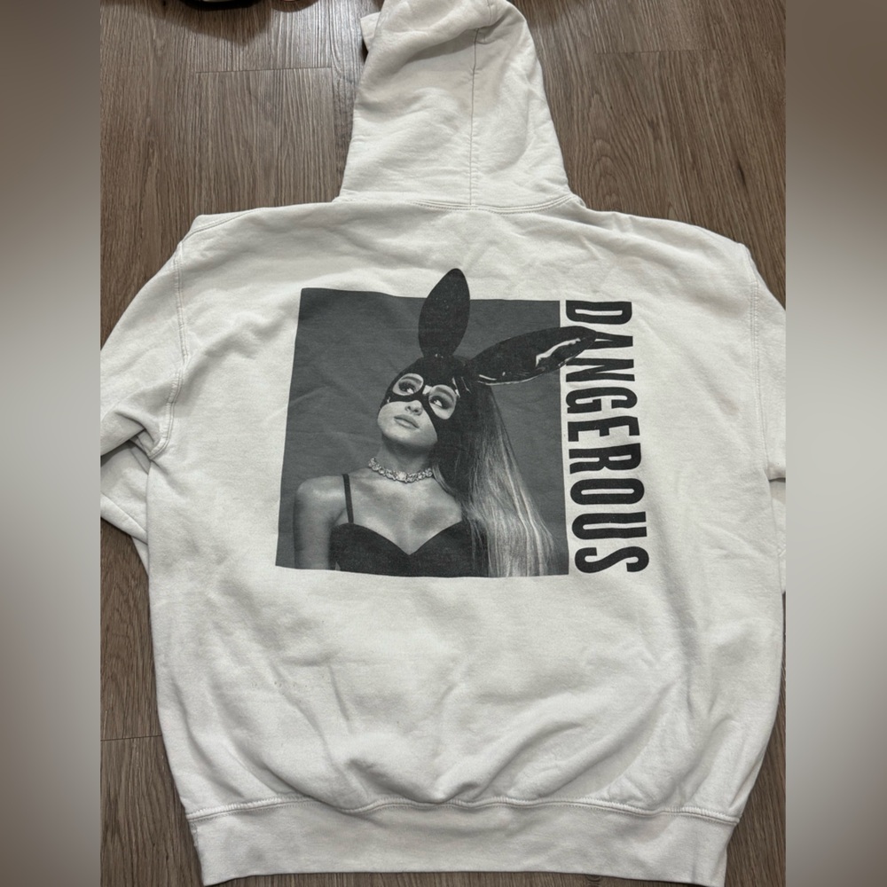 Ariana Grande 2017 Dangerous Woman Tour Hoodie